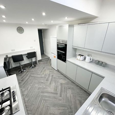 Contractors Dream, 4 Bedroom 2 Bathroom Liverpool Dış mekan fotoğraf