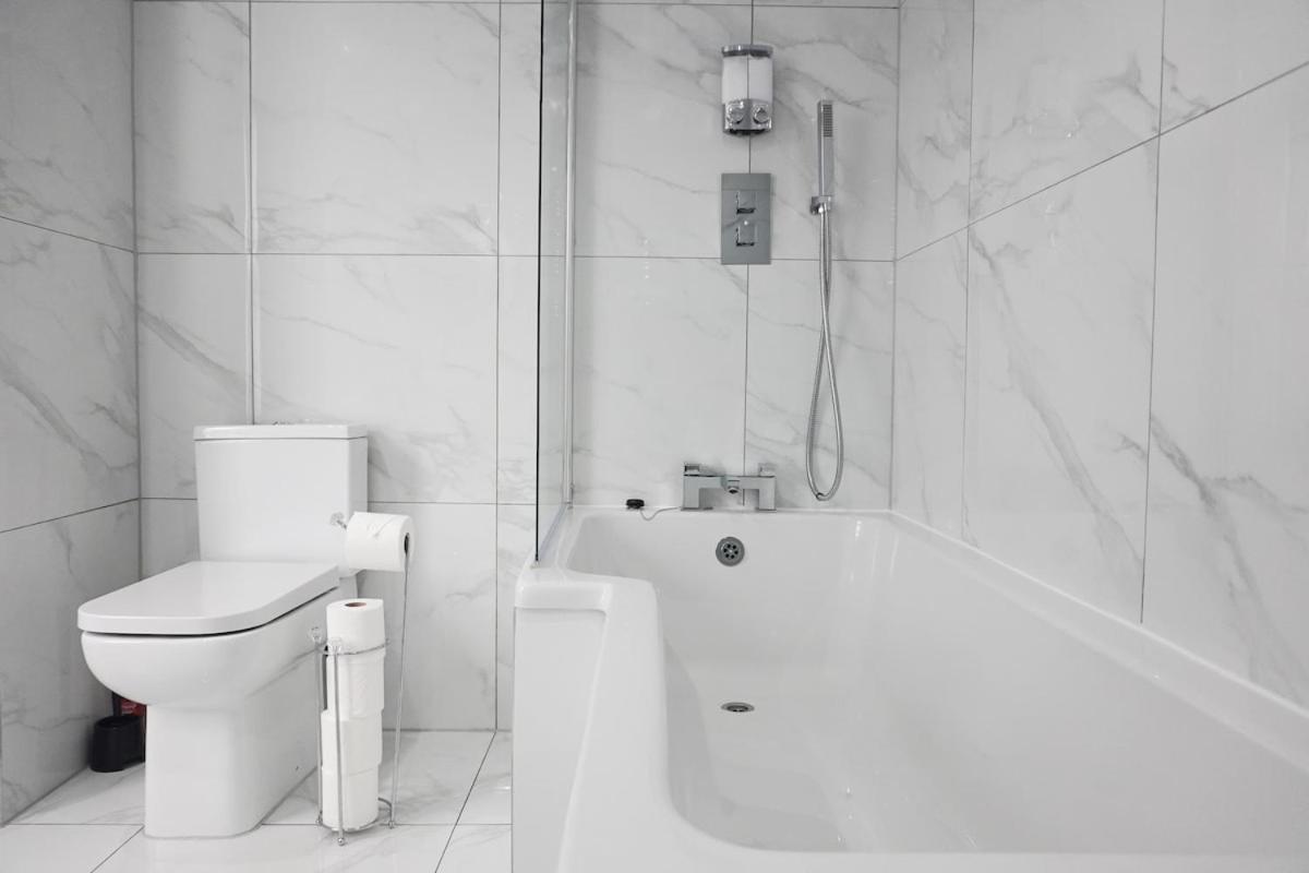 Contractors Dream, 4 Bedroom 2 Bathroom Liverpool Dış mekan fotoğraf