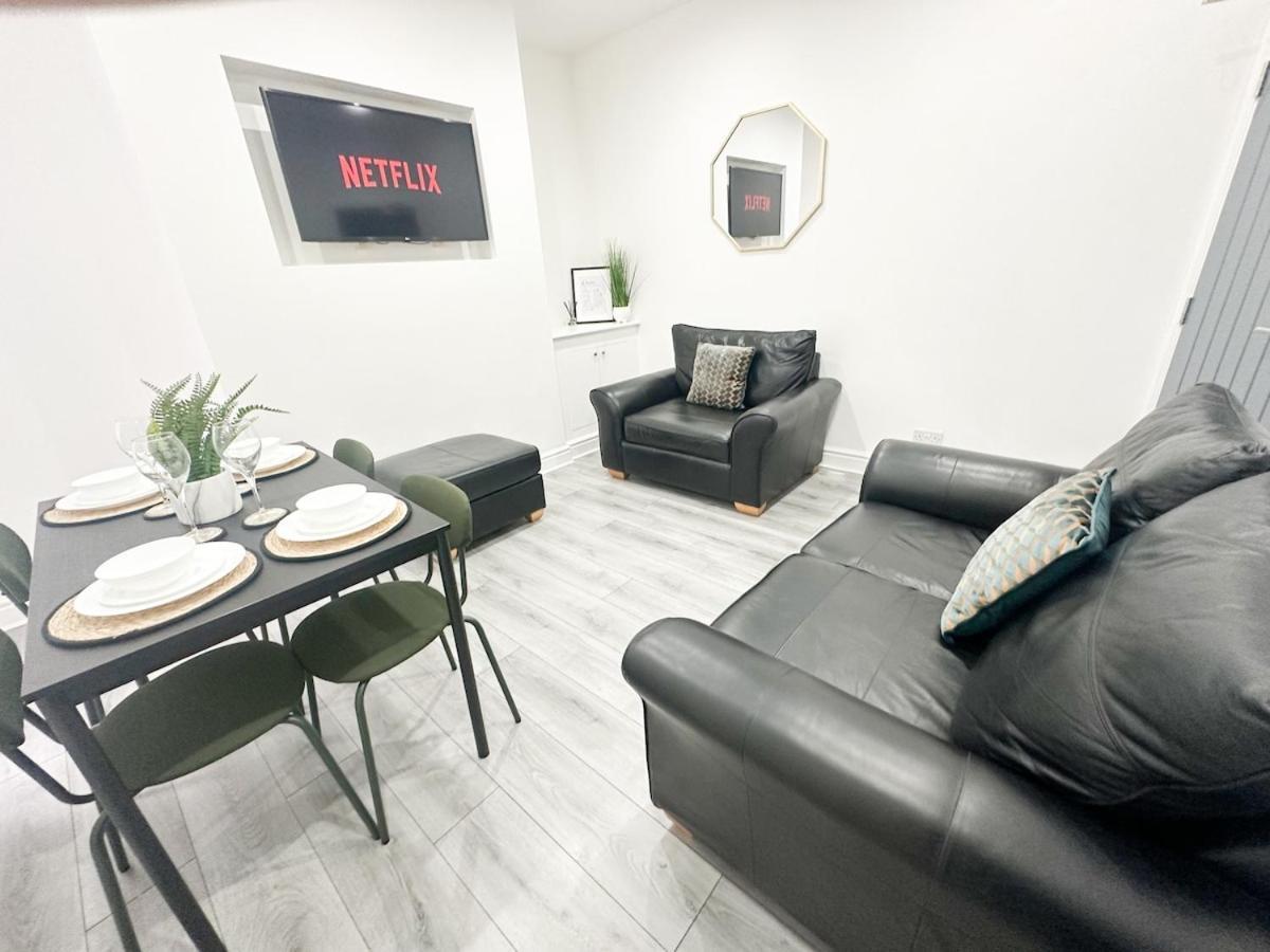 Contractors Dream, 4 Bedroom 2 Bathroom Liverpool Dış mekan fotoğraf