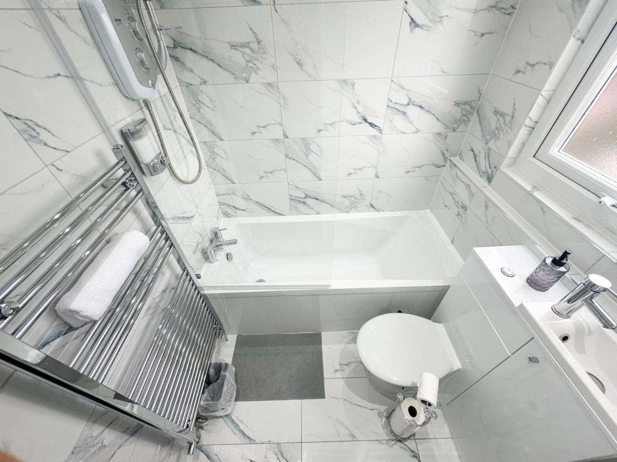 Contractors Dream, 4 Bedroom 2 Bathroom Liverpool Dış mekan fotoğraf