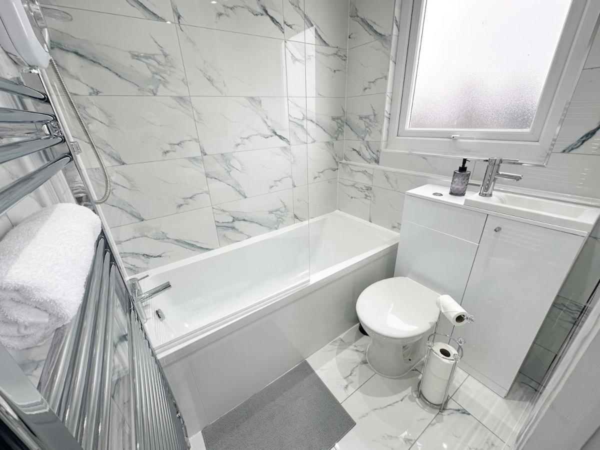 Contractors Dream, 4 Bedroom 2 Bathroom Liverpool Dış mekan fotoğraf