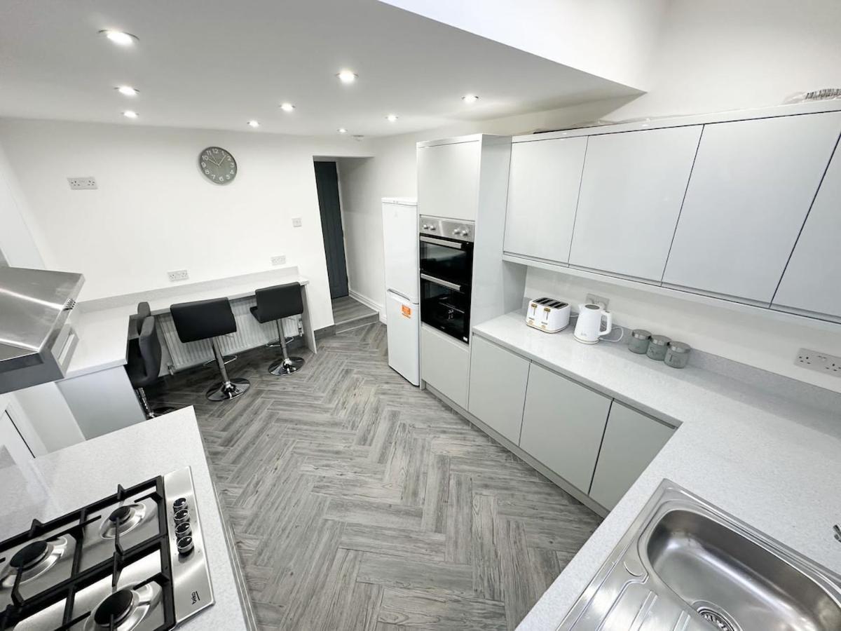 Contractors Dream, 4 Bedroom 2 Bathroom Liverpool Dış mekan fotoğraf